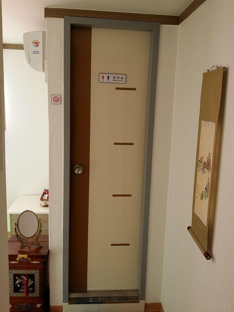 Feliz Guesthouse, Seoul Station Zewnętrze zdjęcie